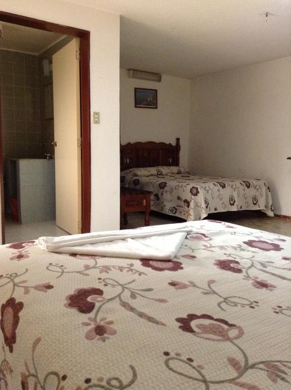 Hotel Atilanos Morelia Bagian luar foto